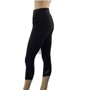 Black Lululemon Crop Leggings Women's. Summer/sport